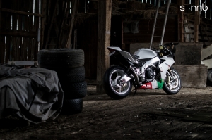 Yamaha R1 in gagrage